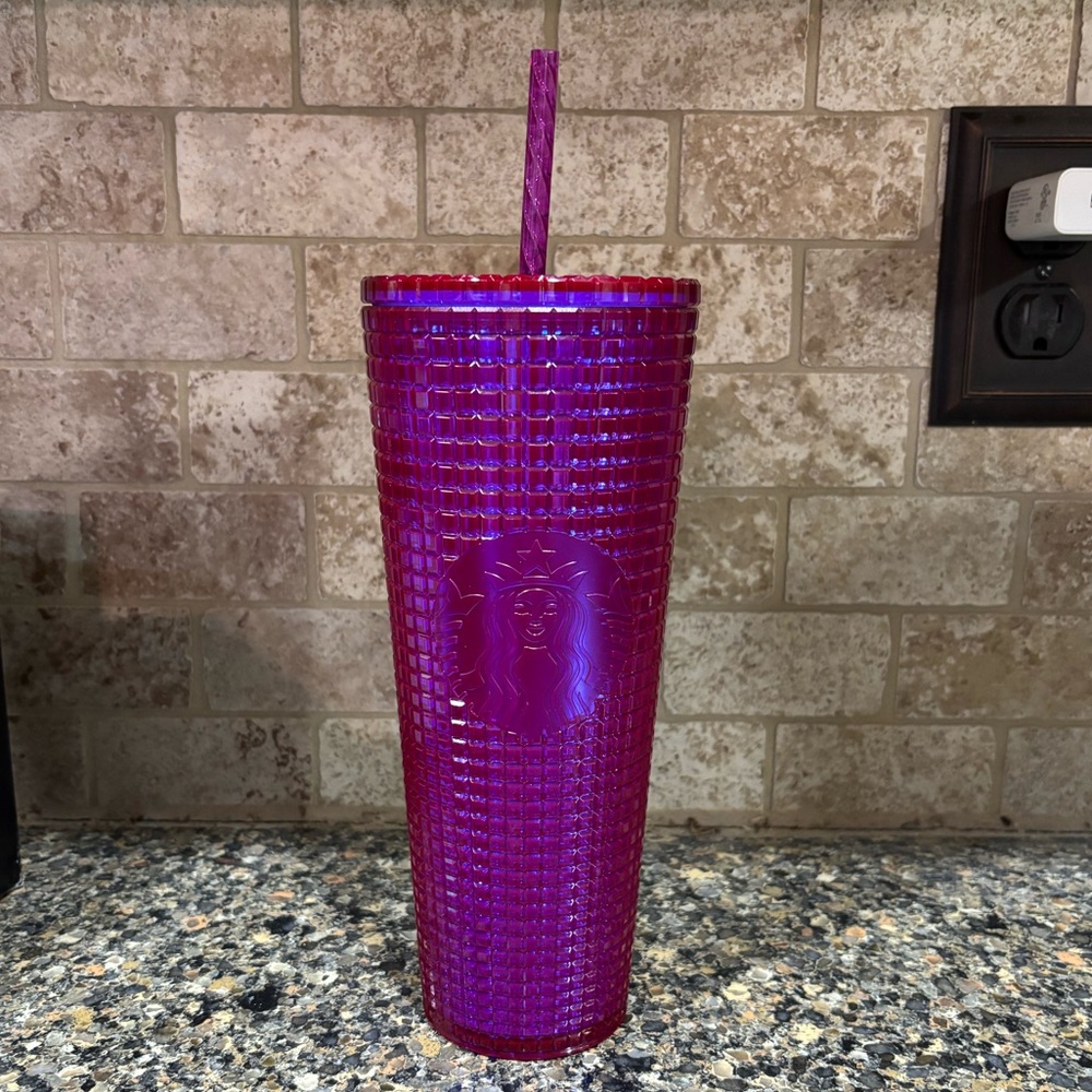 Starbucks Iridescent Magenta Purple Grid Tumbler, Summer 2024,‎ Venti 24oz NWT